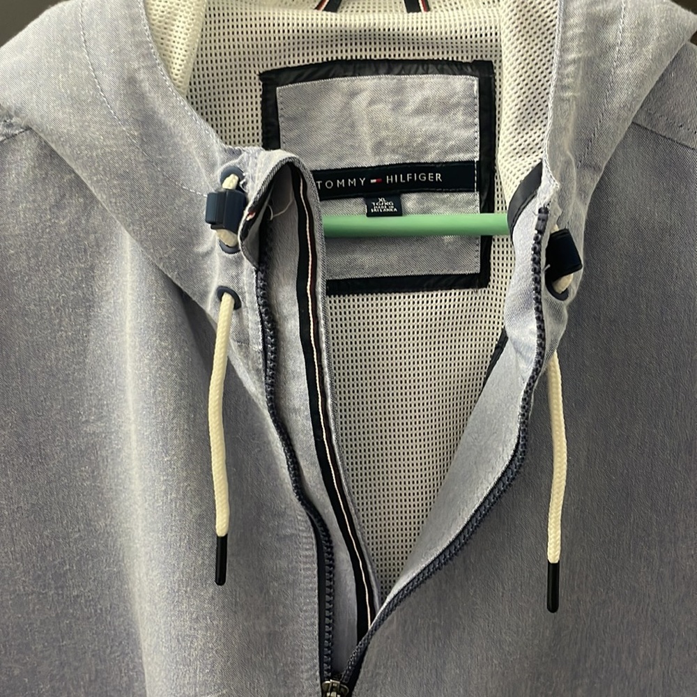 Lightweight Jacket - Picture 2 of 8